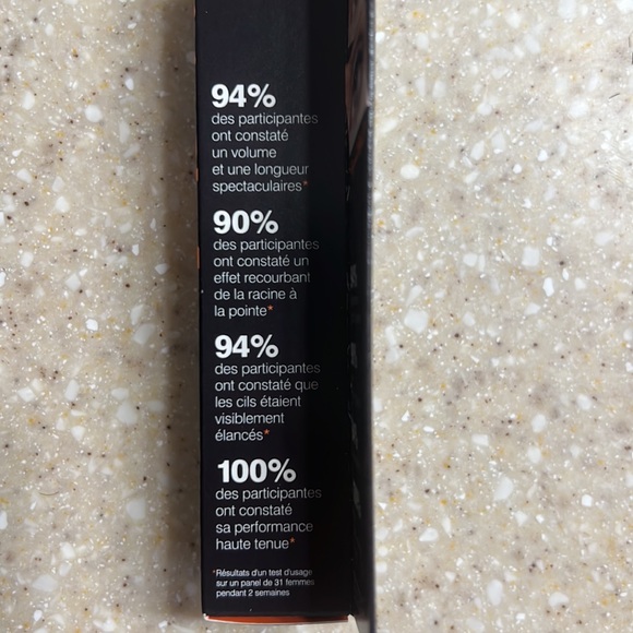 Benefit Beyond Mascara - Picture 3 of 4